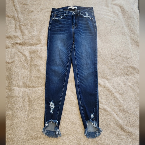 KanCan Pants - KanCan Distressed Skinny Jeans Size 26 26x26 Dark Wash Raw Hem Stretch Denim